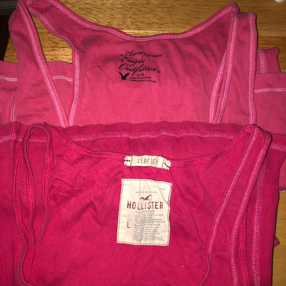 Bright pink tank tops!! ☀️☀️
